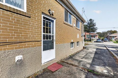 Photo 27 at 210 Linden Avenue, Kennedy Park, Toronto