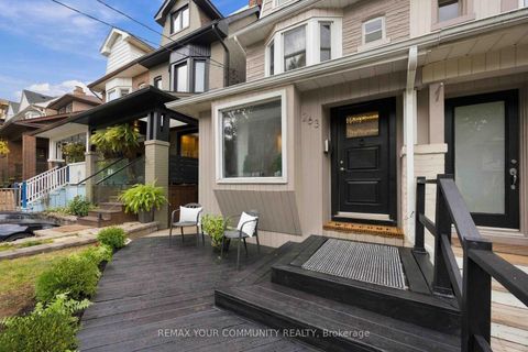 Photo 2 at 263 Waverley Road, The Beaches, Toronto