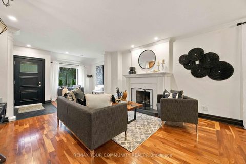 Photo 8 at 263 Waverley Road, The Beaches, Toronto
