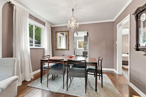 Photo 4 at 89 Yorkview Drive, Queensway, Toronto