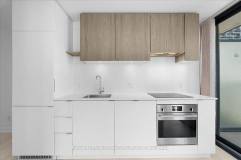 Photo 7 at 1805 - 161 Roehampton Avenue, Mount Pleasant West, Toronto