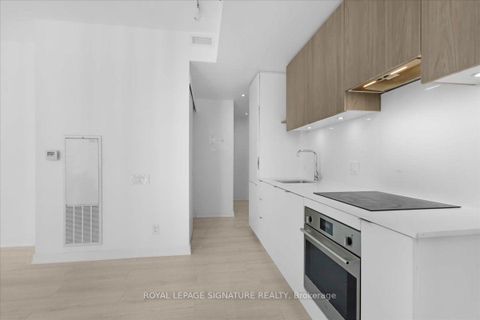 Photo 8 at 1805 - 161 Roehampton Avenue, Mount Pleasant West, Toronto