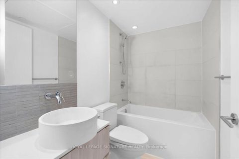 Photo 17 at 1805 - 161 Roehampton Avenue, Mount Pleasant West, Toronto