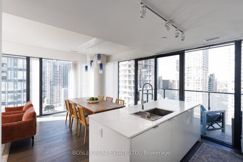 Photo 3 at 1702 - 185 Roehampton Avenue, Mount Pleasant West, Toronto