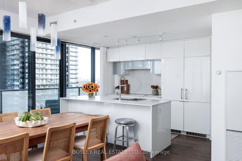 Photo 10 at 1702 - 185 Roehampton Avenue, Mount Pleasant West, Toronto