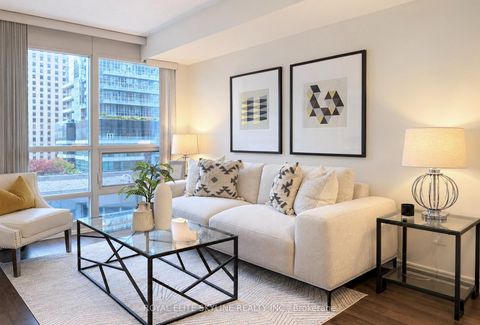 Photo 1 at 403 - 761 Bay Street, Bay Street Corridor, Toronto
