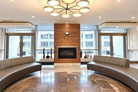 Photo 20 at 403 - 761 Bay Street, Bay Street Corridor, Toronto