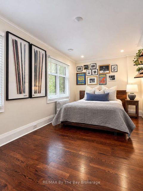 Photo 11 at 44 Rambert Crescent, Swansea, Toronto