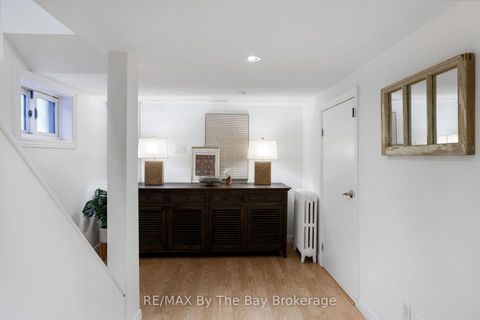 Photo 29 at 44 Rambert Crescent, Swansea, Toronto