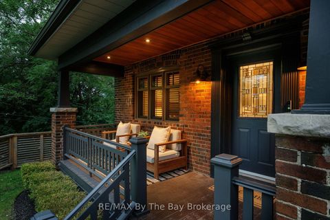Photo 41 at 44 Rambert Crescent, Swansea, Toronto