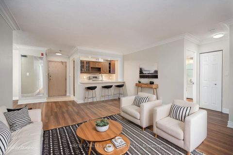 Photo 4 at 521 - 20 Southport Street, Swansea, Toronto