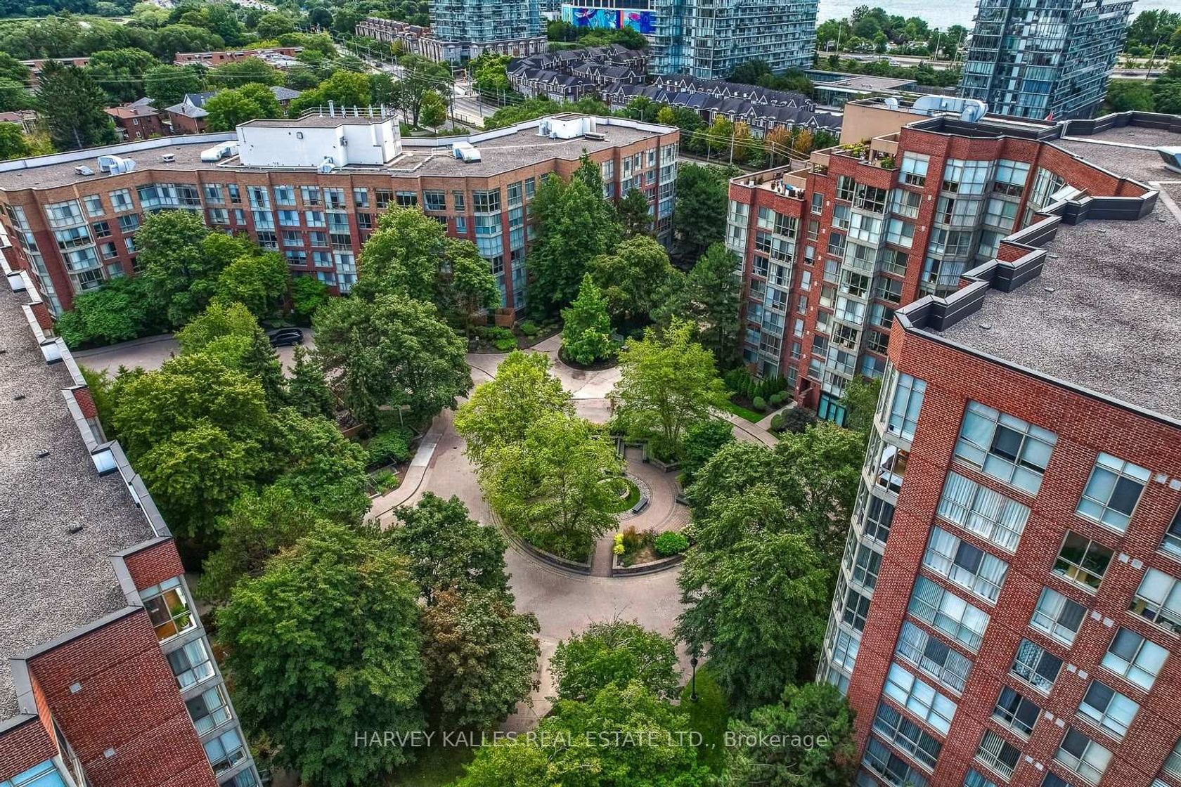 521 - 20 Southport Street, Swansea, Toronto 