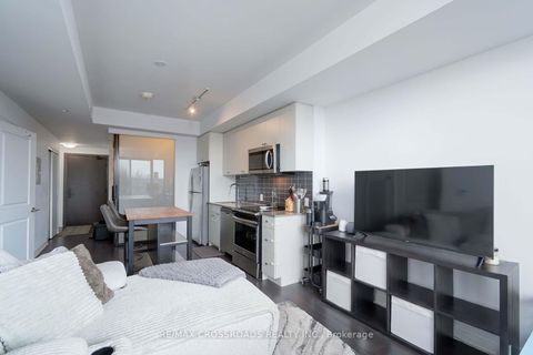 Photo 10 at 628 - 2799 Kingston Road, Cliffcrest, Toronto
