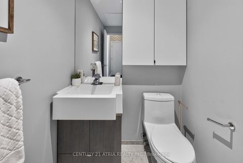 Photo 22 at 1605 - 8 The Esplanade, Waterfront Communities C8, Toronto