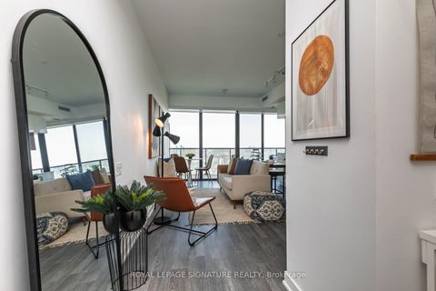 Photo 3 at 2805 - 185 Roehampton Avenue, Mount Pleasant West, Toronto