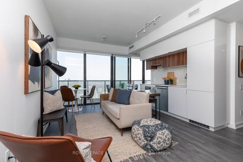 Photo 4 at 2805 - 185 Roehampton Avenue, Mount Pleasant West, Toronto
