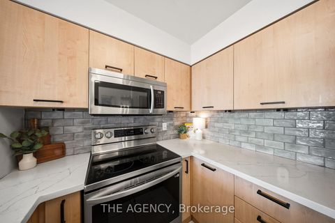 Photo 5 at 809 - 51 Harrison Garden Boulevard, Willowdale East, Toronto
