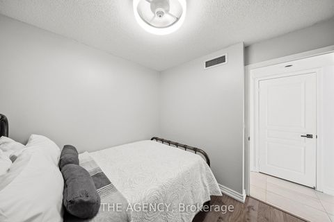 Photo 18 at 809 - 51 Harrison Garden Boulevard, Willowdale East, Toronto