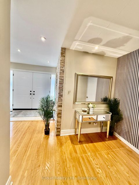 Photo 2 at 75 Walwyn Avenue, Pelmo Park W4, Toronto