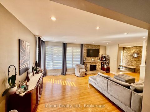Photo 6 at 75 Walwyn Avenue, Pelmo Park W4, Toronto