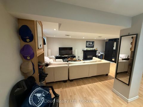 Photo 29 at 75 Walwyn Avenue, Pelmo Park W4, Toronto