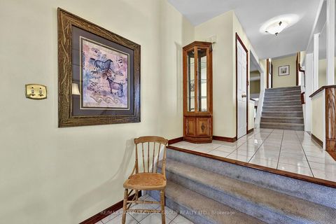Photo 8 at 80 Fairway Drive, Aurora Highlands, Aurora