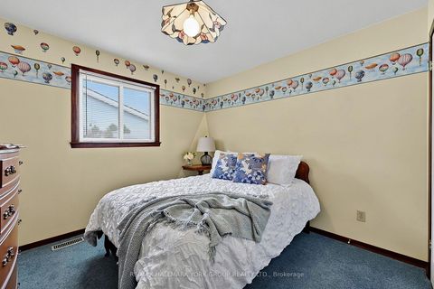 Photo 26 at 80 Fairway Drive, Aurora Highlands, Aurora