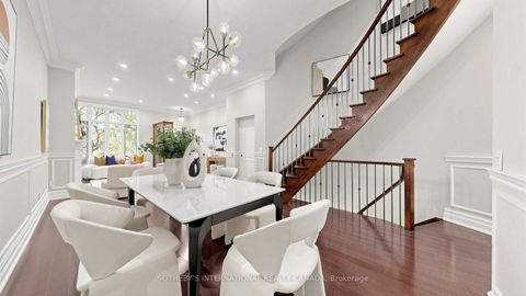 Photo 7 at 11 - 260 Russell Hill Road, Casa Loma, Toronto