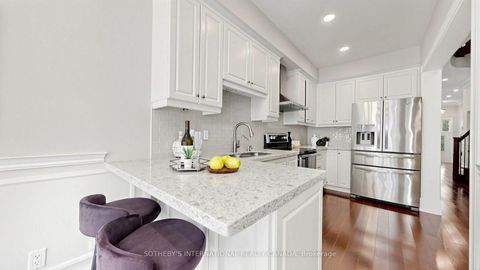 Photo 13 at 11 - 260 Russell Hill Road, Casa Loma, Toronto