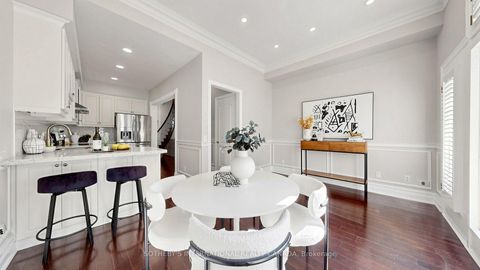 Photo 17 at 11 - 260 Russell Hill Road, Casa Loma, Toronto