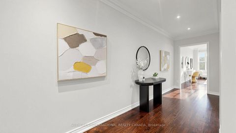 Photo 19 at 11 - 260 Russell Hill Road, Casa Loma, Toronto