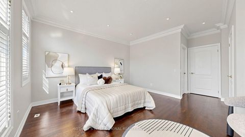 Photo 38 at 11 - 260 Russell Hill Road, Casa Loma, Toronto