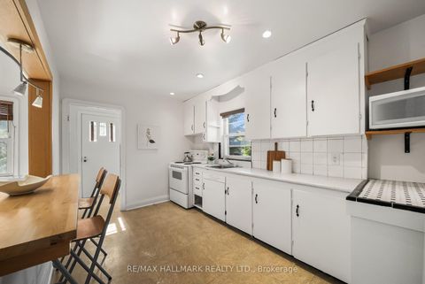 Photo 9 at 50 Connaught Avenue, Newtonbrook West, Toronto
