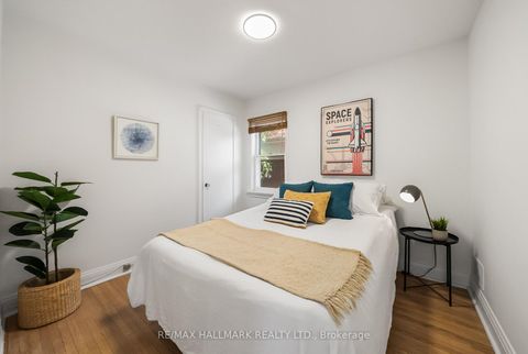 Photo 15 at 50 Connaught Avenue, Newtonbrook West, Toronto