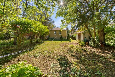 Photo 19 at 50 Connaught Avenue, Newtonbrook West, Toronto