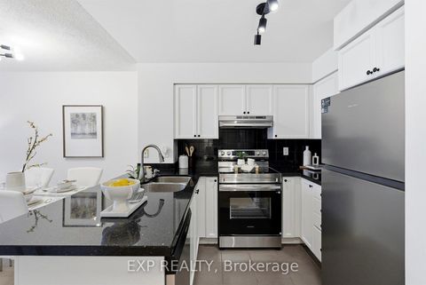 Photo 5 at 623 - 231 Fort York Boulevard, Niagara, Toronto