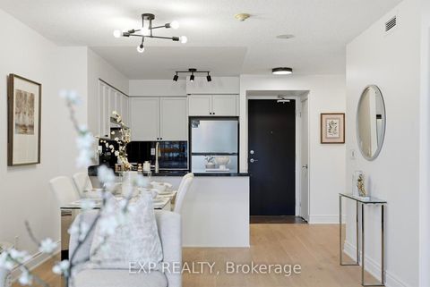 Photo 16 at 623 - 231 Fort York Boulevard, Niagara, Toronto