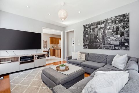 Photo 8 at 311 Maria Antonia Road, Vellore Village, Vaughan