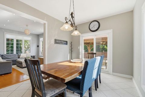Photo 13 at 311 Maria Antonia Road, Vellore Village, Vaughan
