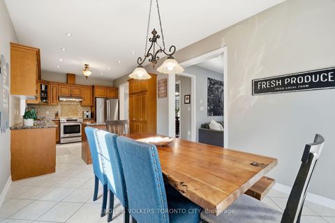 Photo 14 at 311 Maria Antonia Road, Vellore Village, Vaughan