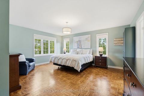 Photo 19 at 311 Maria Antonia Road, Vellore Village, Vaughan