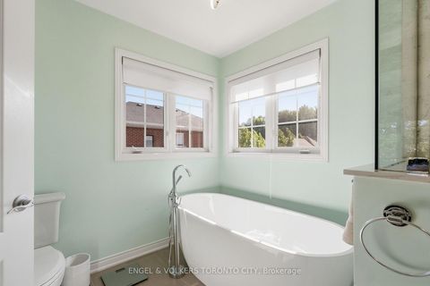Photo 23 at 311 Maria Antonia Road, Vellore Village, Vaughan