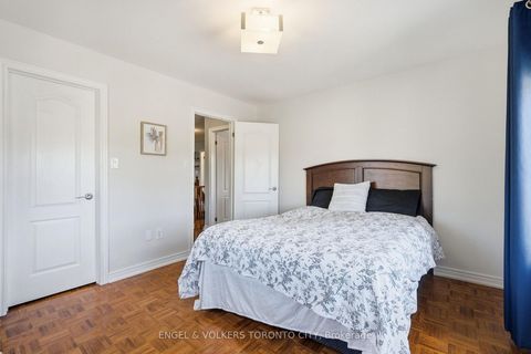 Photo 26 at 311 Maria Antonia Road, Vellore Village, Vaughan