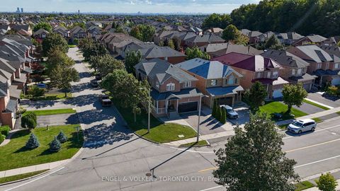 Photo 43 at 311 Maria Antonia Road, Vellore Village, Vaughan