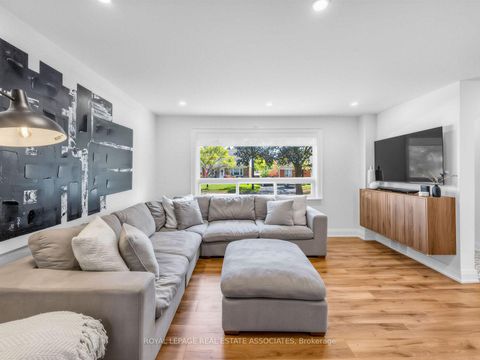 Photo 5 at 36 Jodphur Avenue, Pelmo Park W5, Toronto