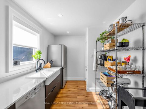 Photo 10 at 36 Jodphur Avenue, Pelmo Park W5, Toronto