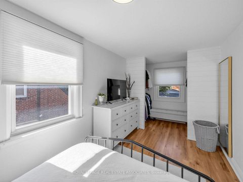 Photo 17 at 36 Jodphur Avenue, Pelmo Park W5, Toronto
