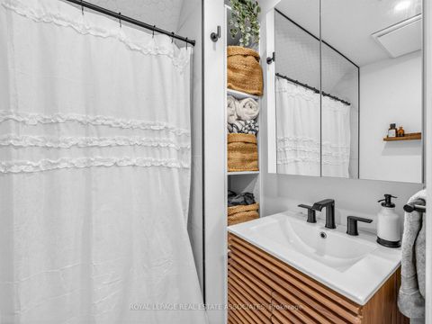 Photo 22 at 36 Jodphur Avenue, Pelmo Park W5, Toronto
