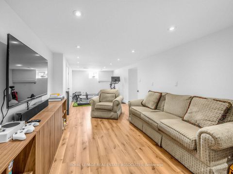 Photo 27 at 36 Jodphur Avenue, Pelmo Park W5, Toronto