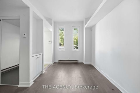 Photo 4 at 87 Niagara Street, Niagara, Toronto